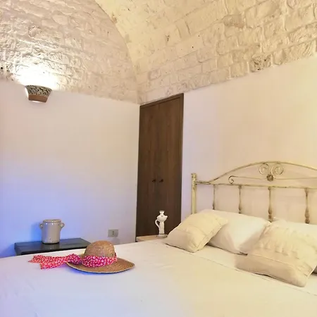 Trulli Bosco Selva Apartment *